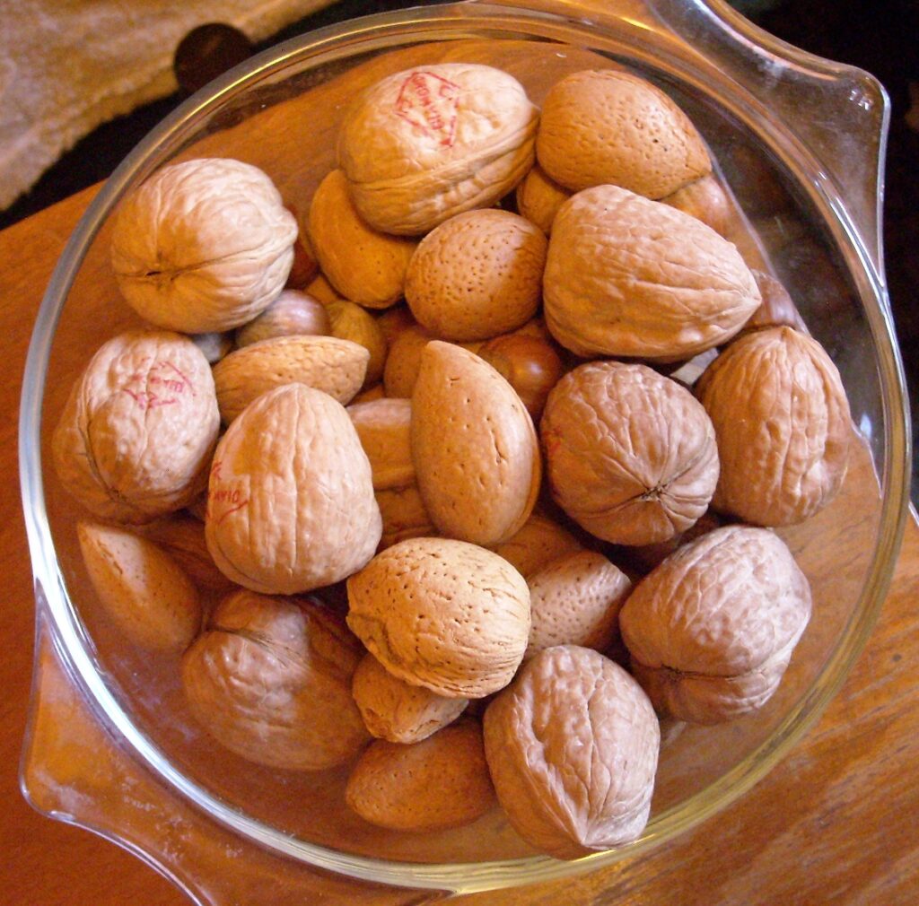 Organic mixed nuts