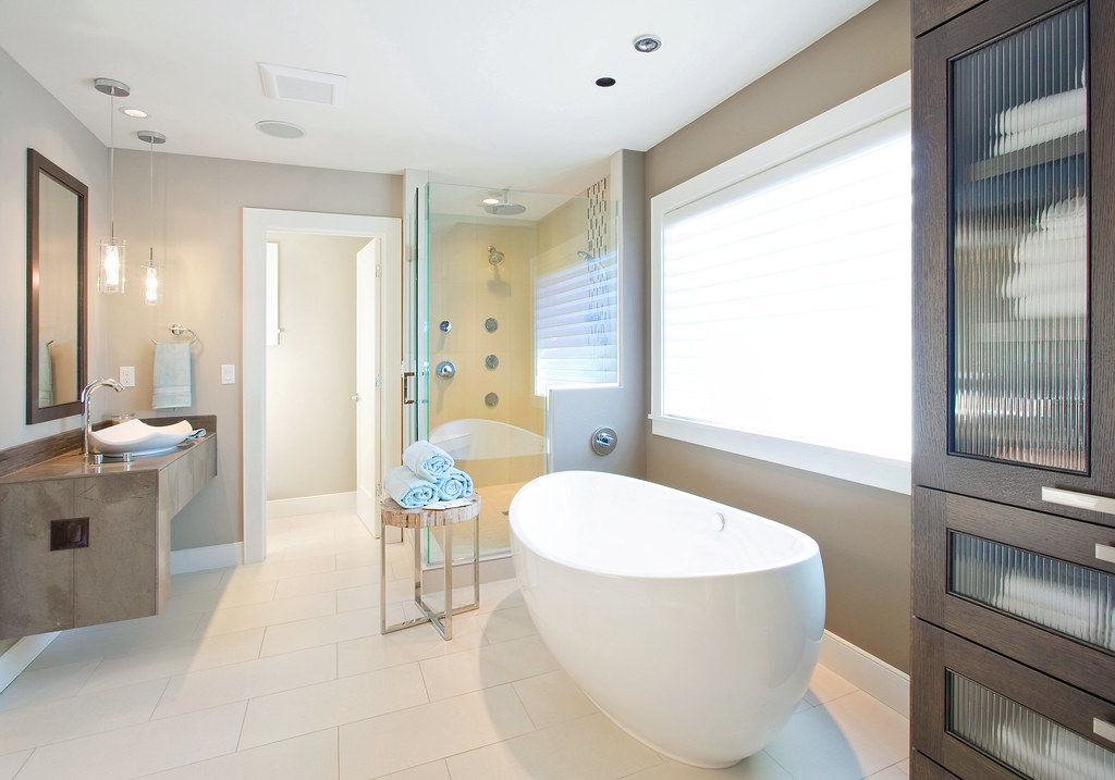 Bathroom with folded towels